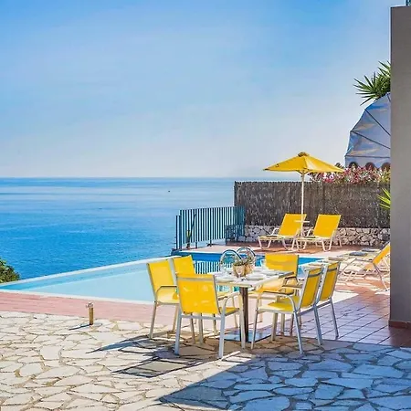 Aliki Skala * Skala (Kefalonia)